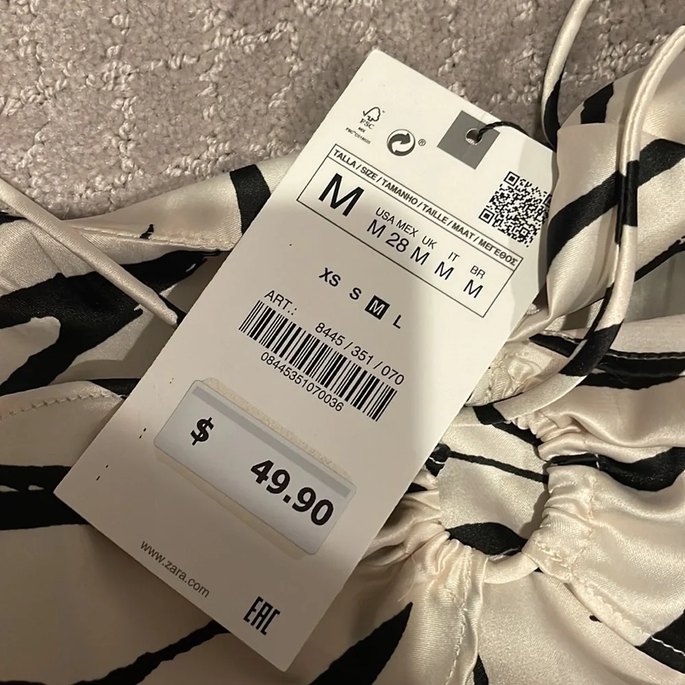 Zebra dress - Picture 2 of 3